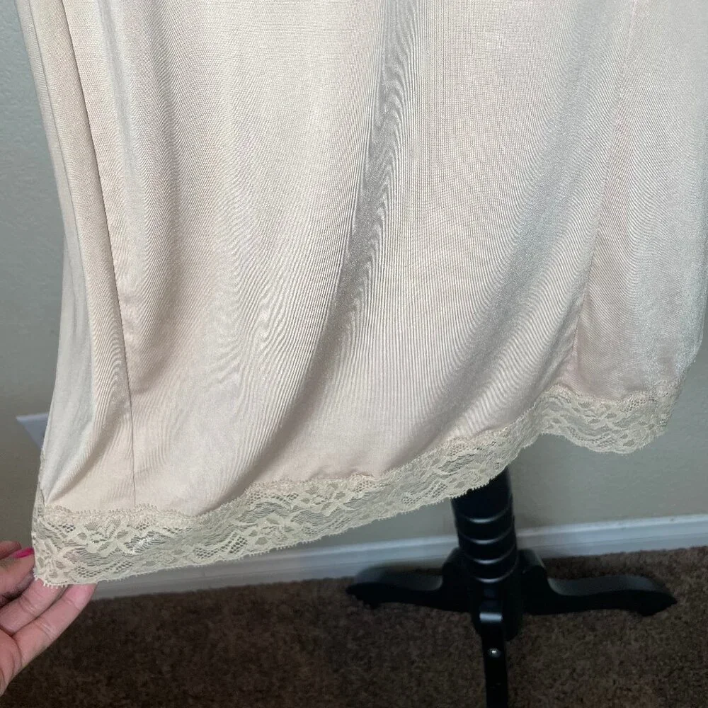 Jones New York Vintage Champagne Satin Lace Trim Slip Dress Medium